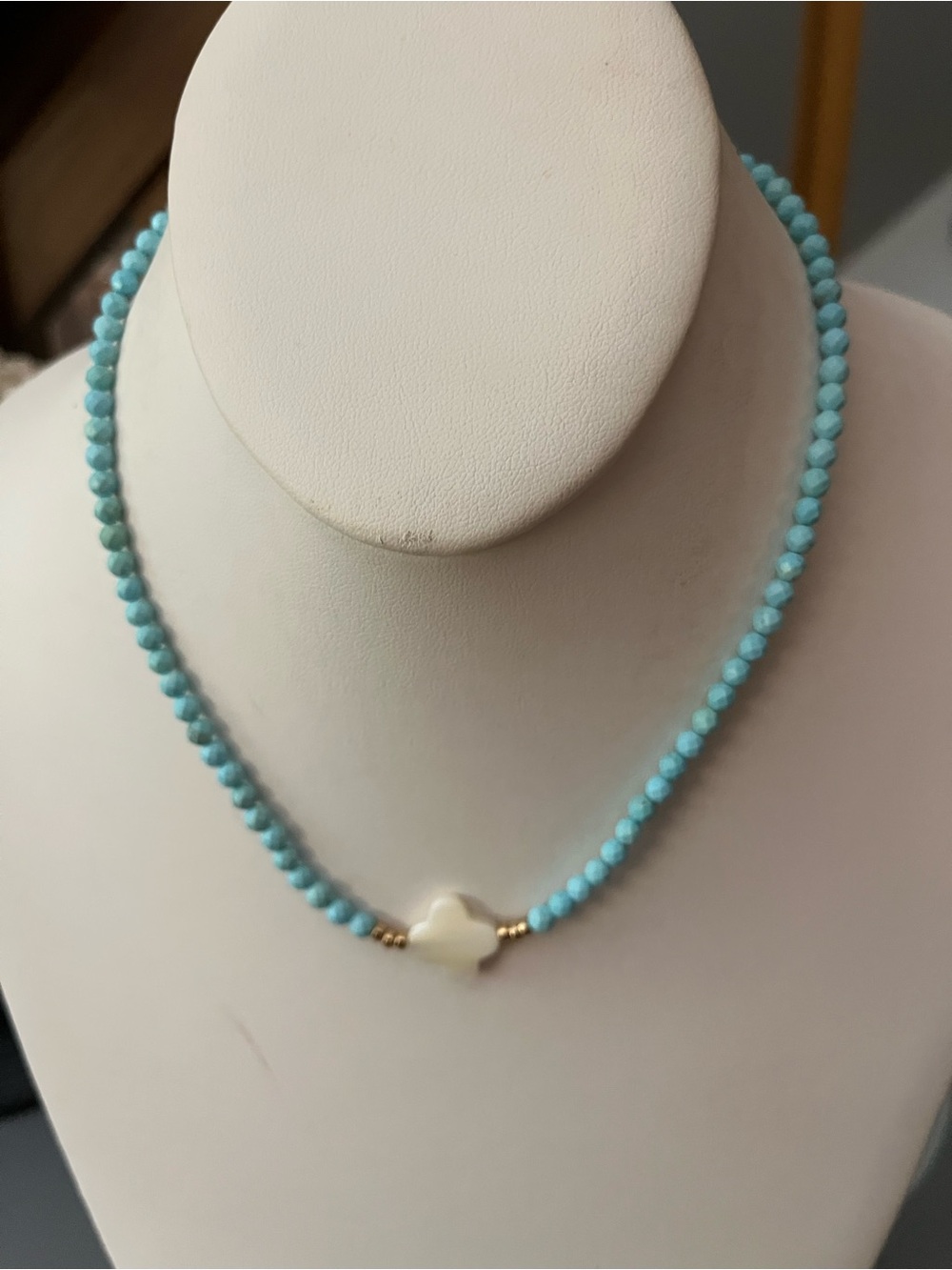 Turquoise Hematite White Clover mother of pearl Pendant Necklace